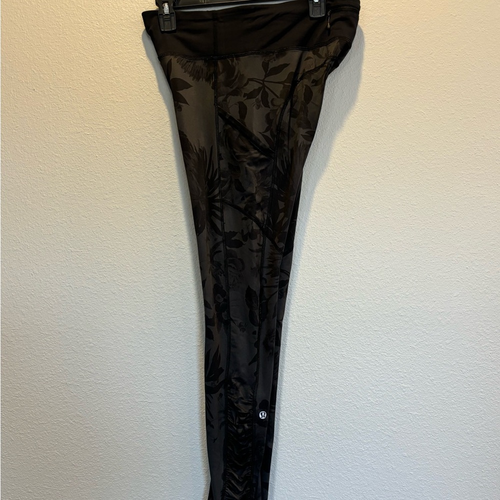 Lululemon floral athletic pocket leggings